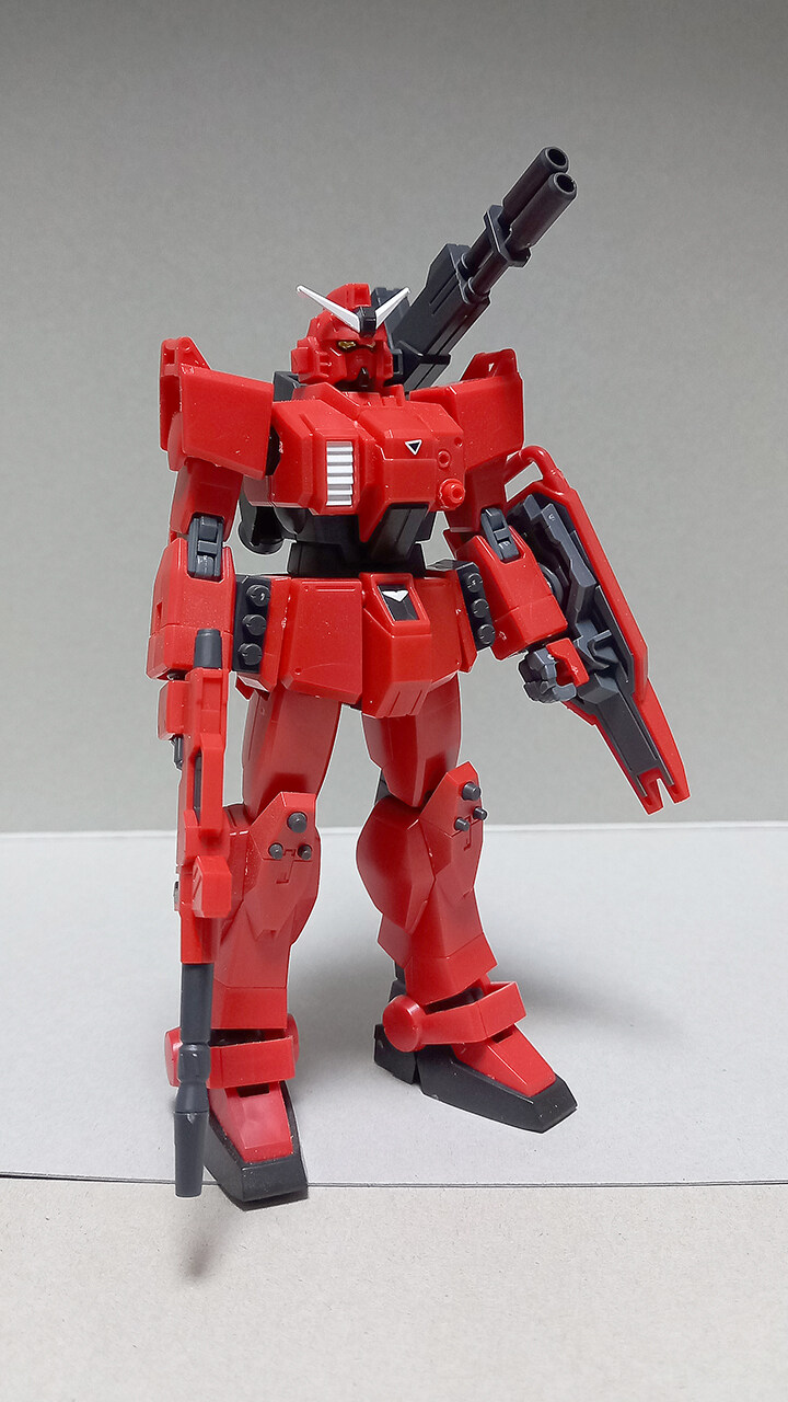 올해 초에 만들었던 붉은 건담.jpg_3.jpg