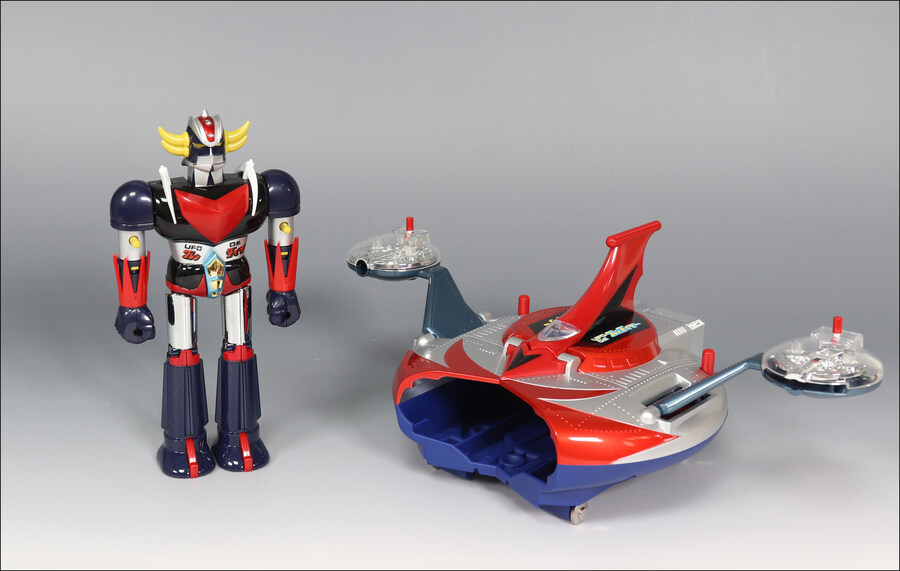 [초합금] 그랜다이저 & UFO 스페이저 복각판_8.jpg