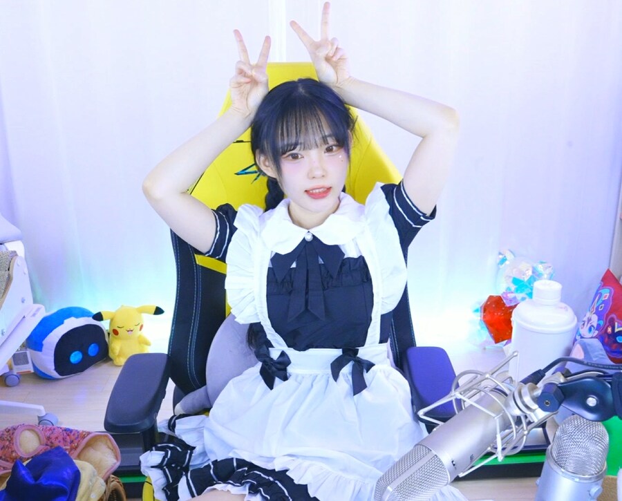 새봄TV] 나우유씨미2 같이보기(영화)+아이온2_3.png