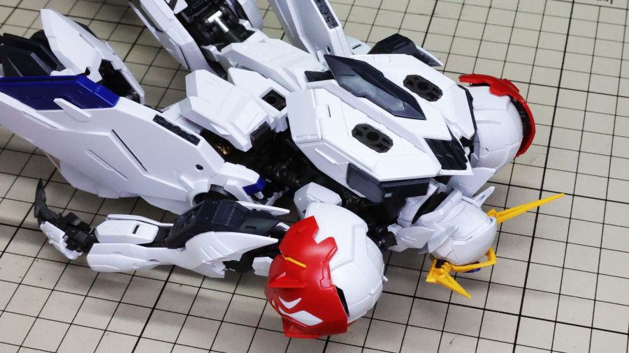MG 건담 발바토스 루프스 조립 과정 사진 (스크롤 주의)_136.jpg