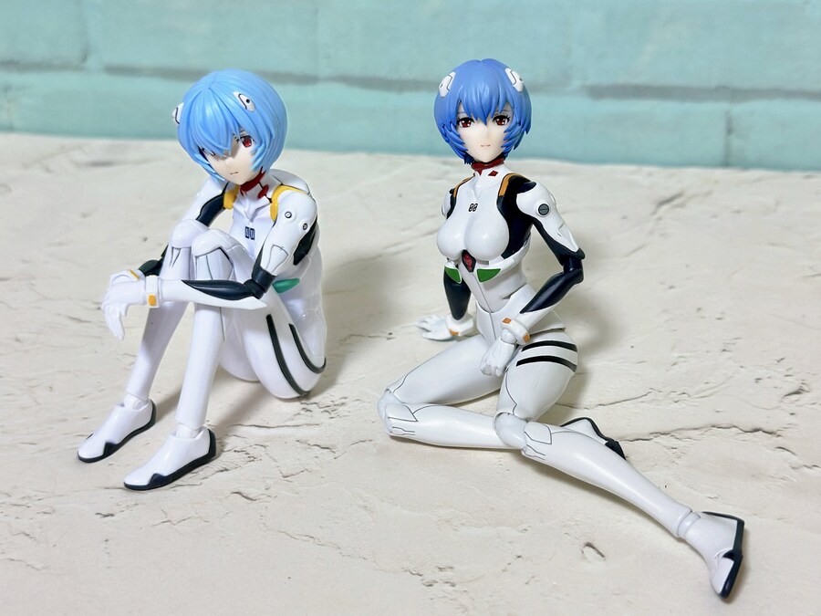 [반다이] 30MP 아야나미 레이와 S.H.Figuarts 비교 이미지_3.jpg