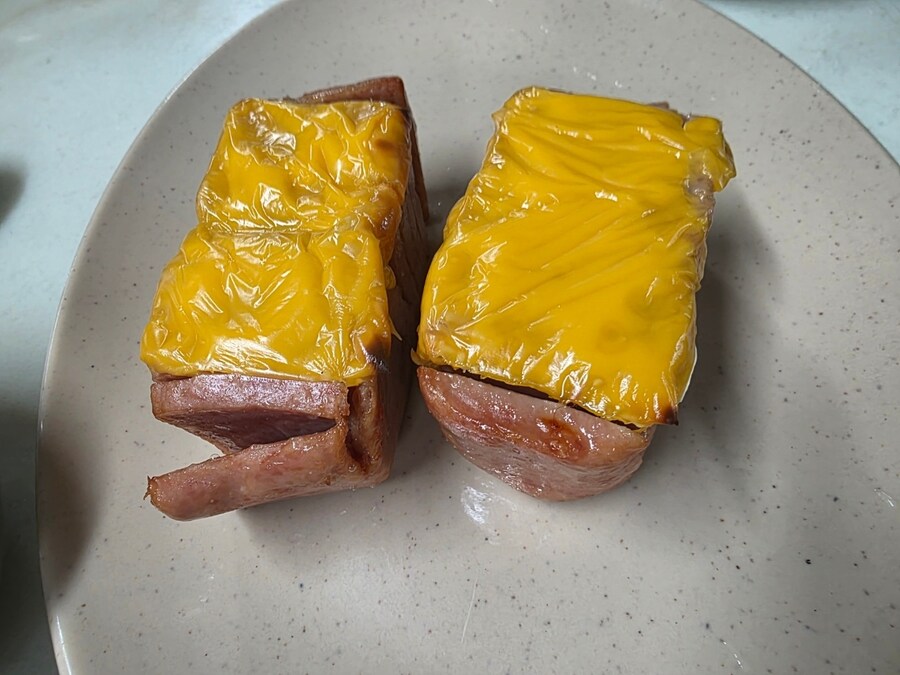 직장에서 3천원씩 걷어서 해먹는 점심 무생채비빔밥_6.jpg