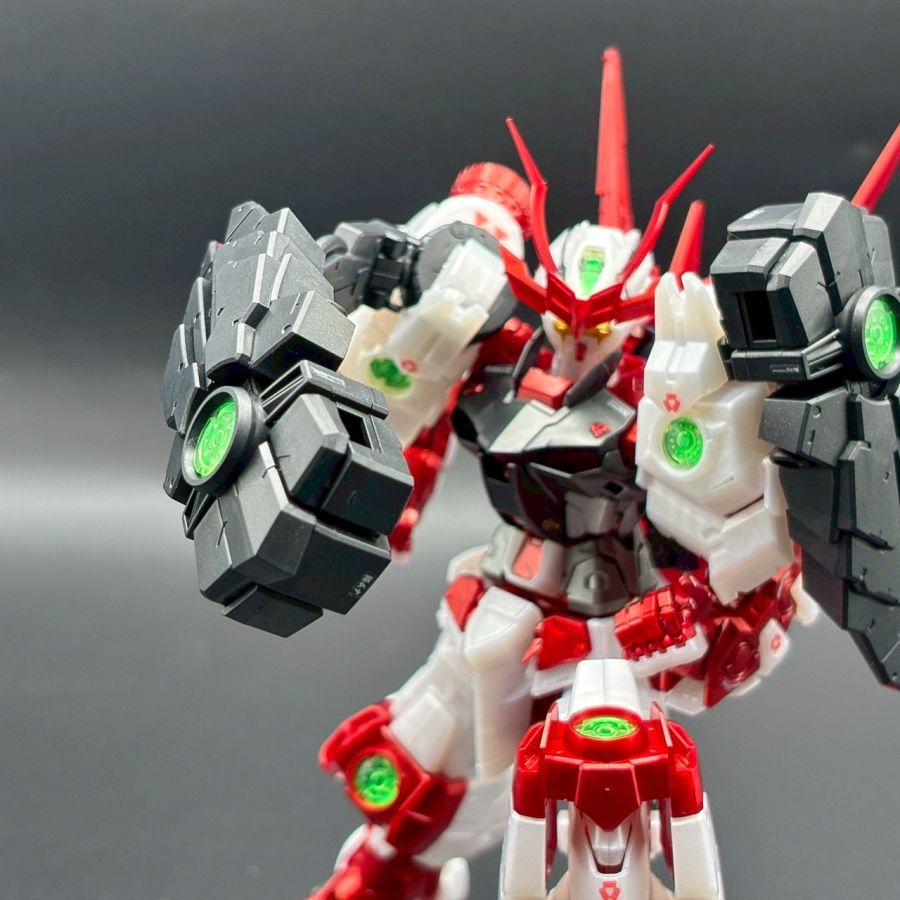 MG 전국 아스트레이 건담 메탈릭 샘플 소개_19.jpg