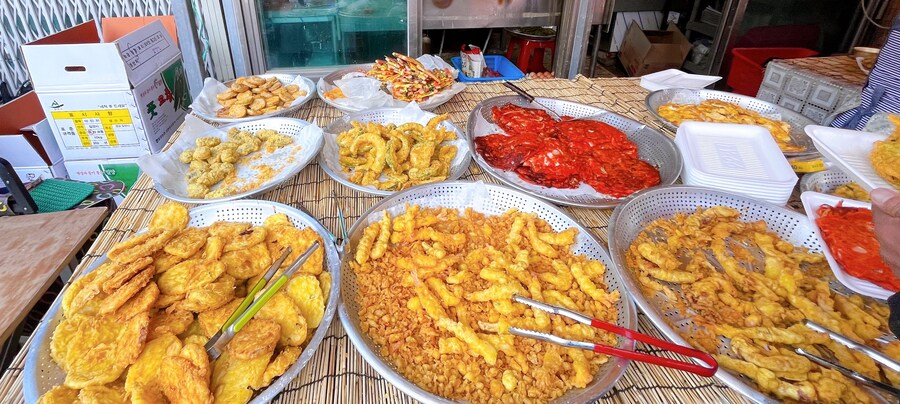 튀김이 400원, 염통꼬치가 500원인 동네 5일장_1.jpg