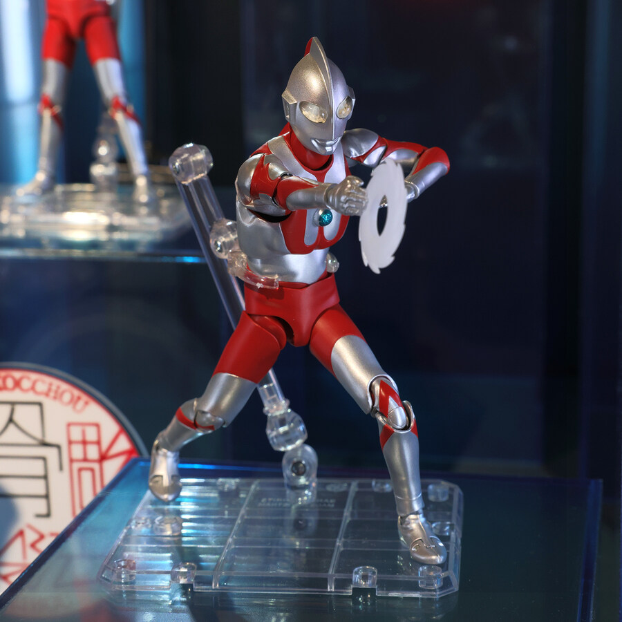 [반다이] S.H.Figuarts(진골조제법)울트라맨 60th 추가 전시 이미지_11.jpg