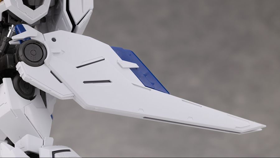 MG 건담 발바토스 루프스 해외 리뷰_48.jpg