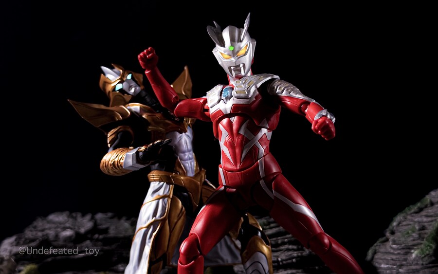 [SHF] 울트라맨 제로 와일드 버스트_11.jpg