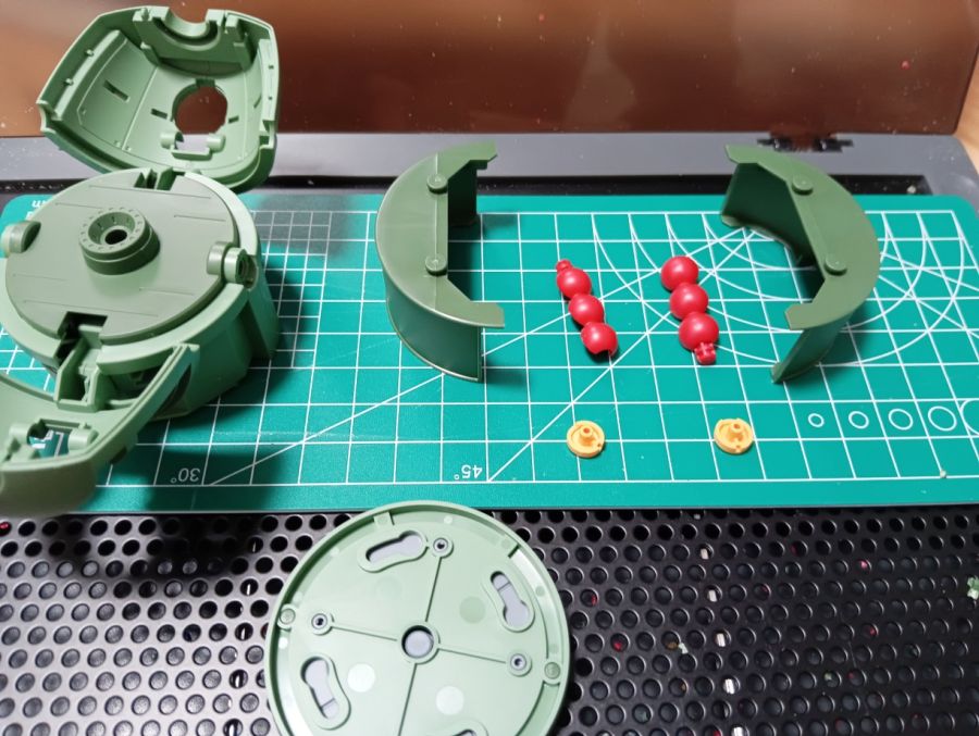 HGFC 1/144 만다라 건담 조립 진행 리뷰_27.jpg