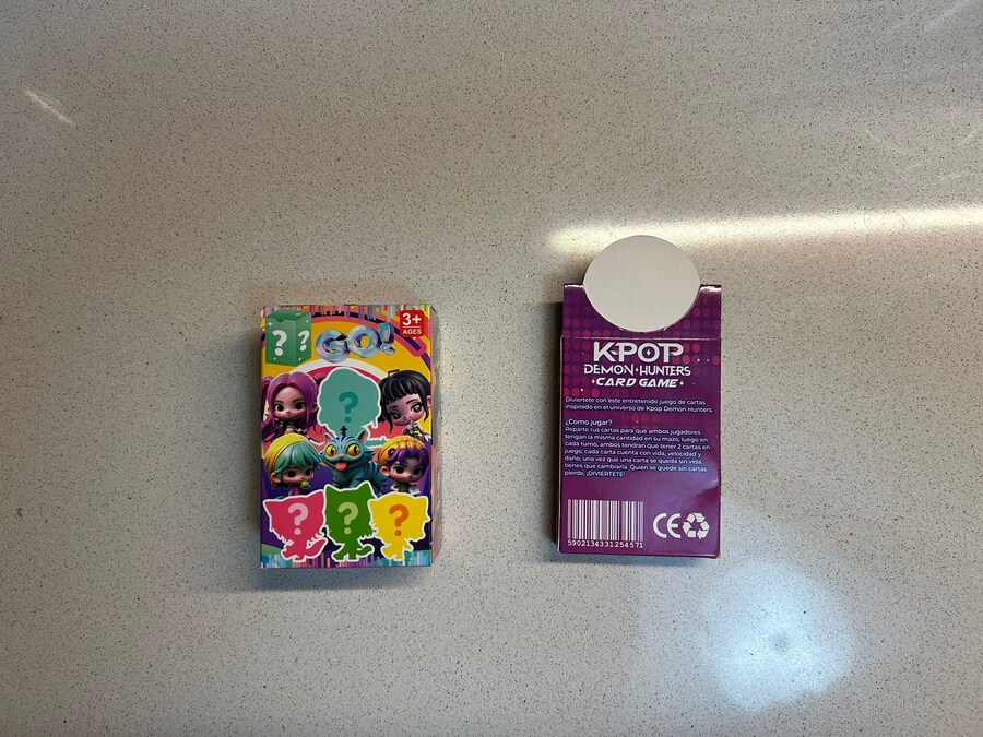 케데헌) 칠레 여행중에 선물받은 케데헌 카드게임 & 블라인드 박스_4.jpg