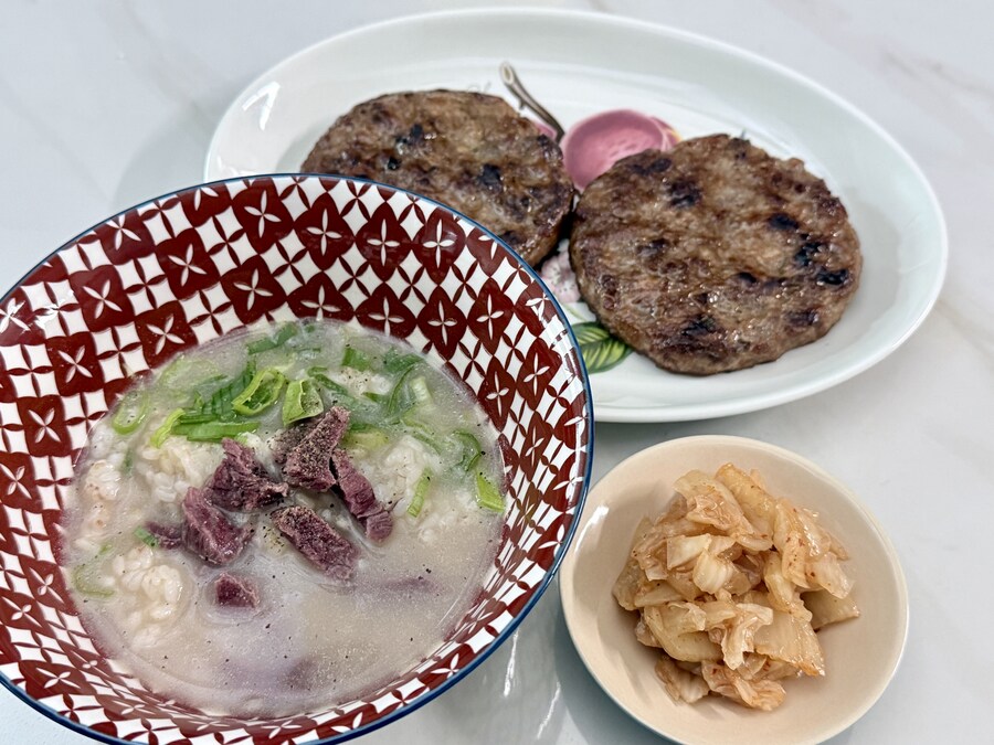 곰탕,카레,굴전_아들 식사_1.jpg