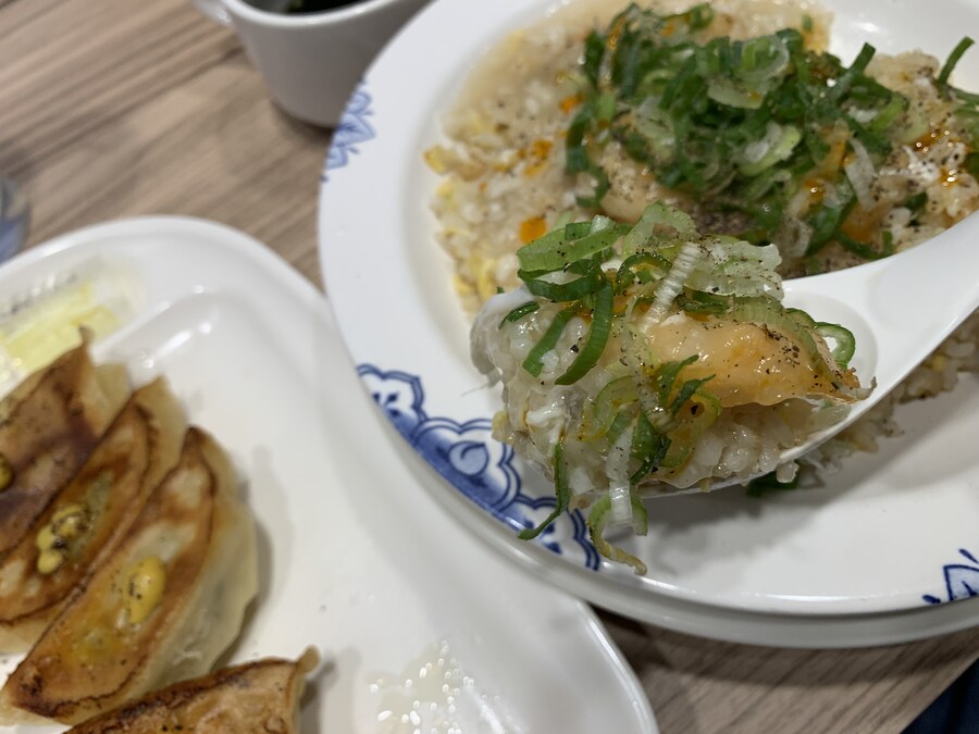 새우소스볶음밥 군만두_5.jpg