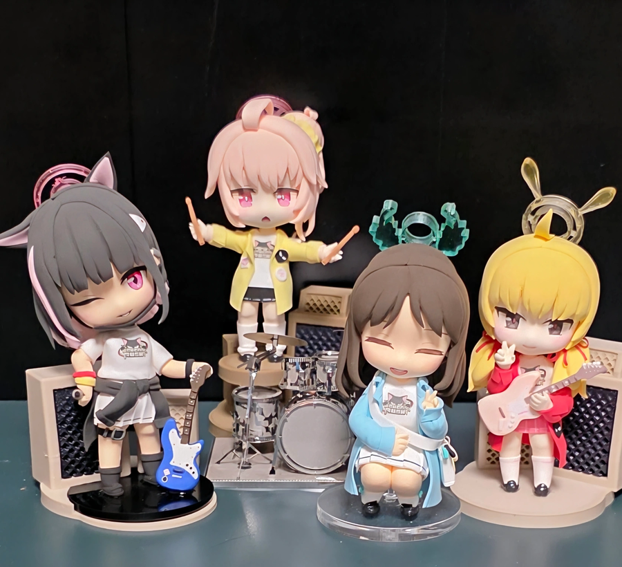 방디부 클레이로 피규어 만들어봤어여_1.webp