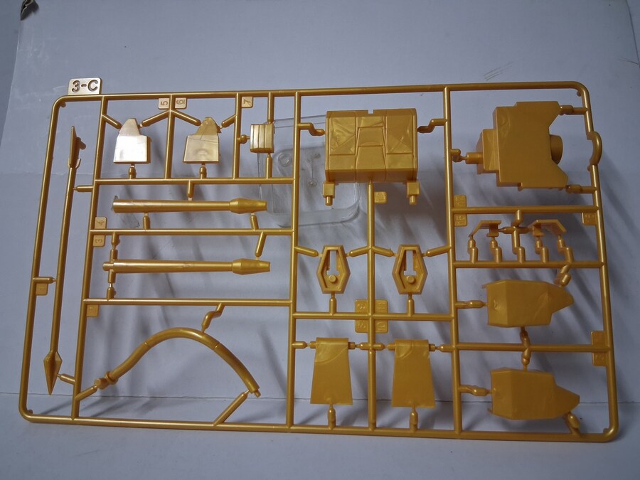 [반다이] SMP 레온 카이저 패키지 구성 및 그레이트 골드란 등 조립 사진_19.jpg