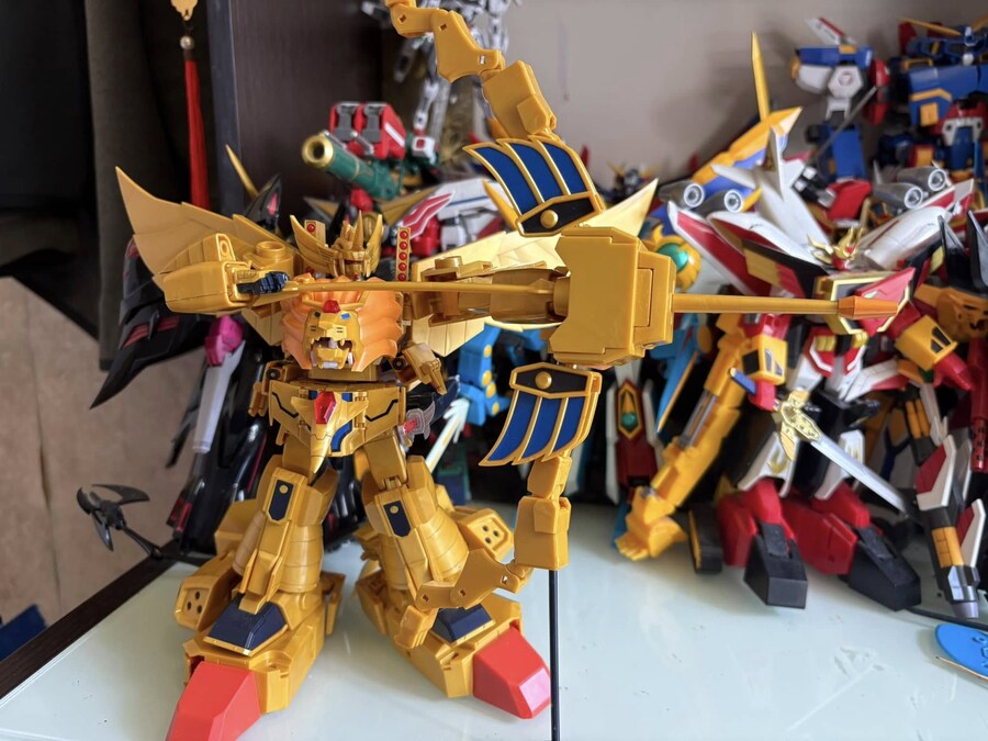 [반다이] SMP 레온 카이저 패키지 구성 및 그레이트 골드란 등 조립 사진_58.jpg