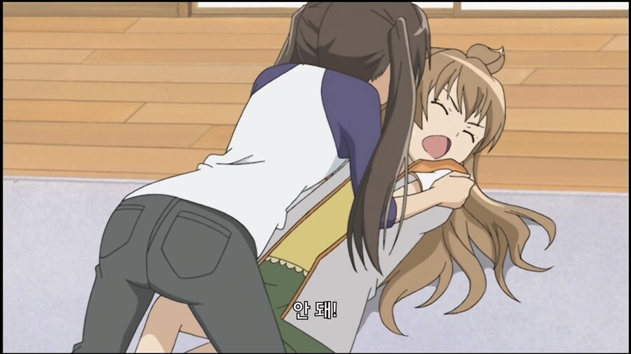 미나미가]자매끼리 키스라니 미친거 아니야?_3.jpg