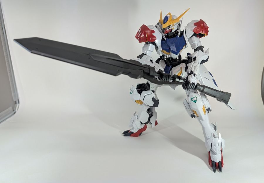 MG 발바토스 루프스 먹선 + 데칼 / HG 발큐리아 버스터 소드 조합 사진_7.jpg