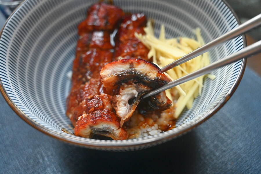 퇴근후 대충 차려묵는 장어덮밥;ㅎ_4.jpg