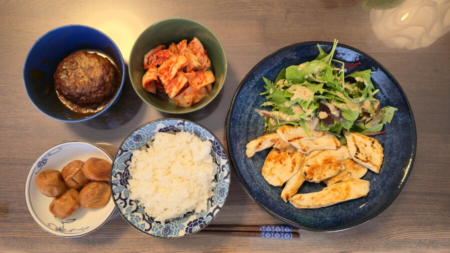 일식반찬이 입에 맞는다면 고민하게 되는 장면_5.jpg