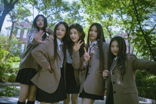 뉴진스도 트럭시위 한다···하이브 팬덤 갈등 본격화_1.jpg