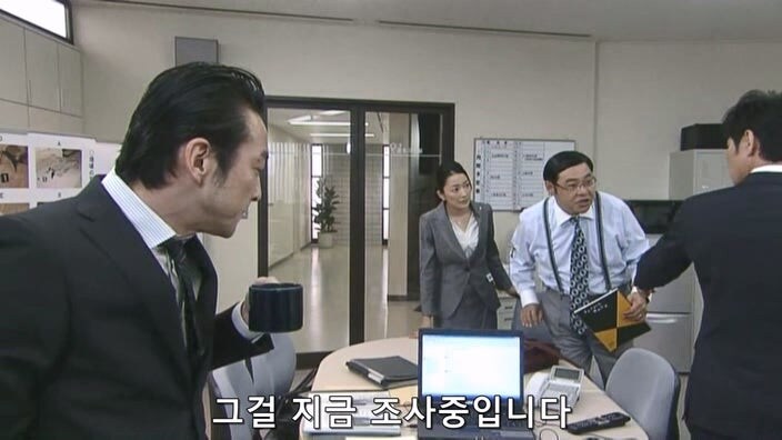 살인사건 용의자의 몽타주가 너무 익숙하다_16.jpg