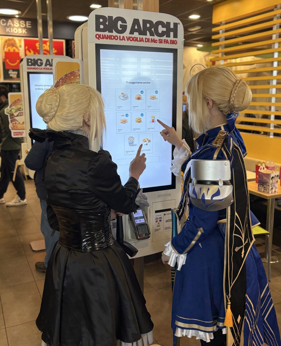 스타레일)페이트)세이버와 세이버 코스프레로 하는것_1.jpg