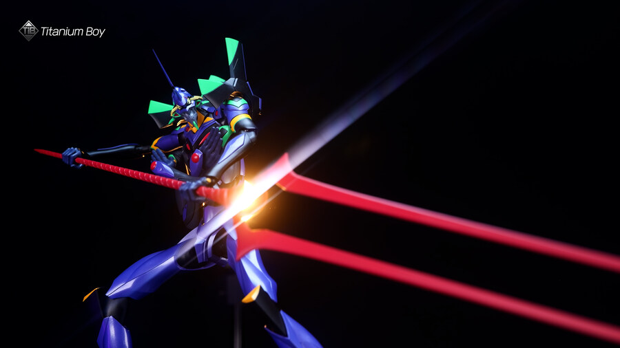 쓰리제로 에반게리온 제13호기_4.jpg