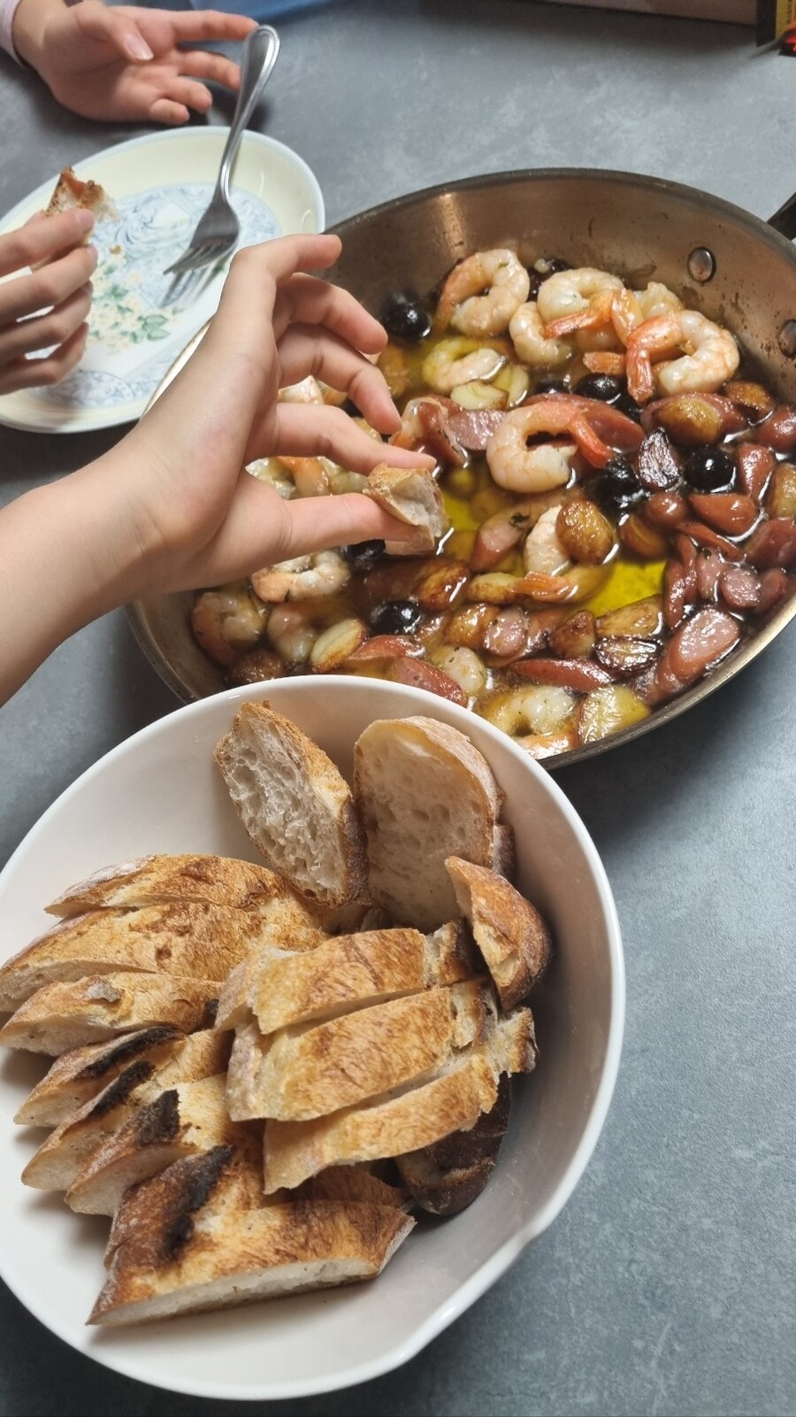 시오빵,감바스,바게트그리고 고구마_28.jpg