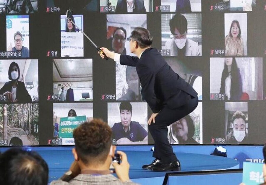 사회성 제로 찐따 너널자가 요즘 많이 나대는 거 보니_1.jpg