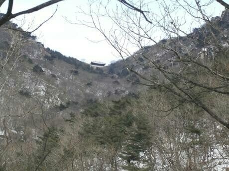 ???:조선의 성벽은 낮고 볼품없어서 넘어가기가 쉽다_1.jpg