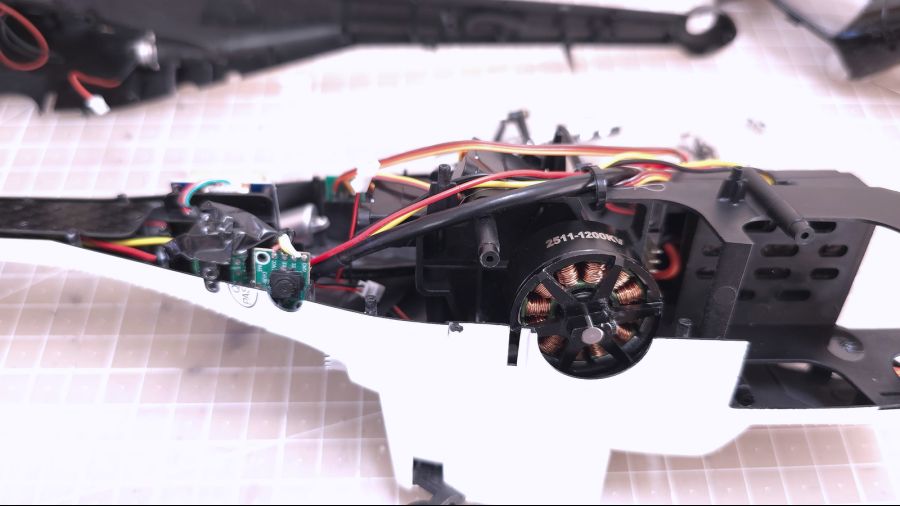 에어울프 무선조종 헬리콥터 YUXIANG F02S_53.jpg