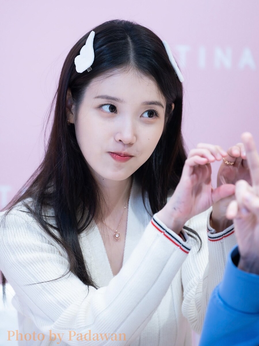 2025.11.26 제이에스티나, 아이유 팬사인회(padawan)_7.jpg