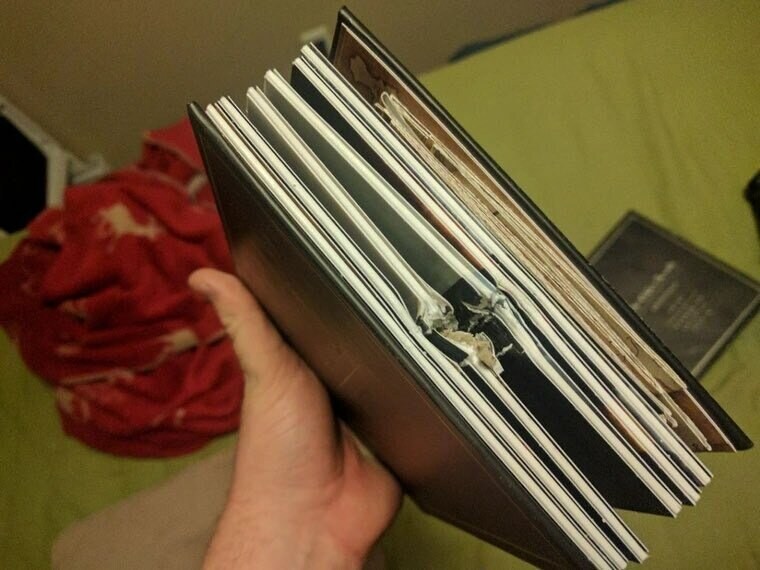 엘더스크롤 덕분에 총에 안맞은 사람.gif_1.jpg