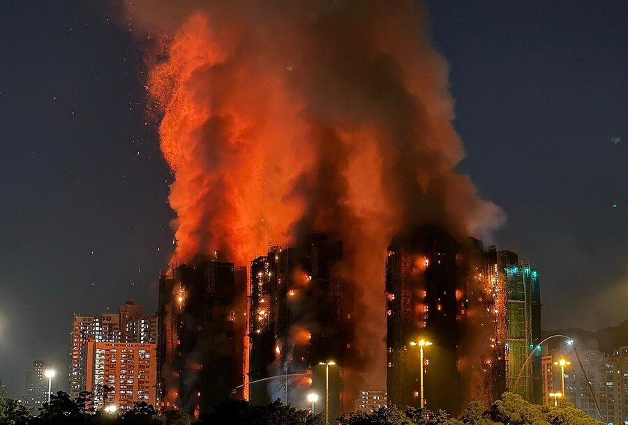 26일 일어난 홍콩의 역대급 화재사고_1.jpg