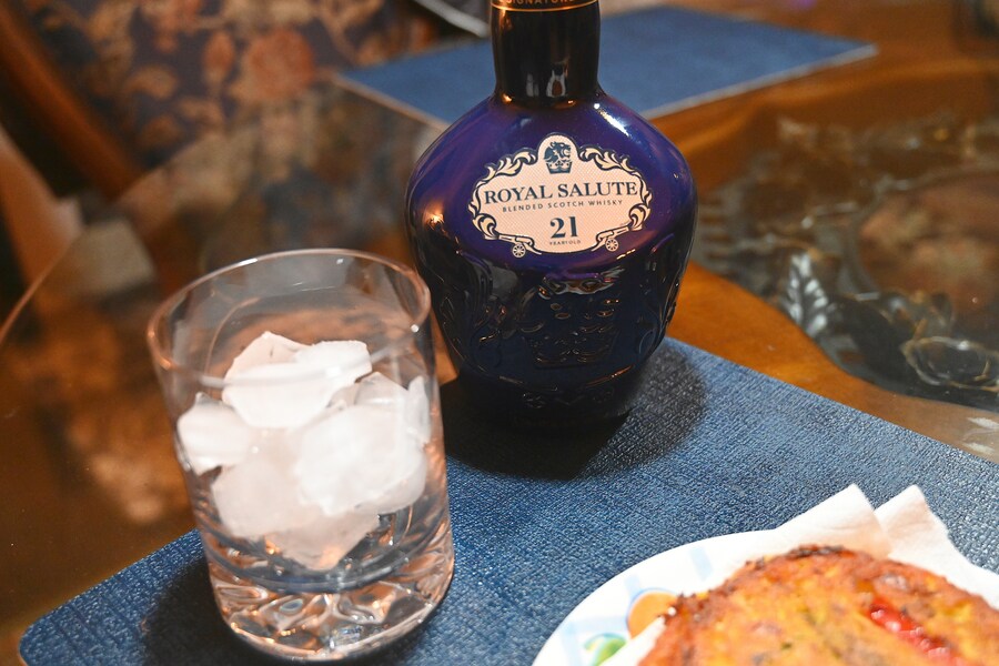 초저녁에 대충 먹는 녹두전과 로얄 살루트 21년;ㅎ_6.jpg