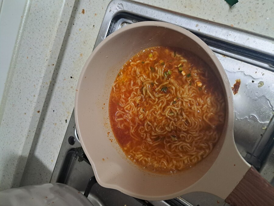 롯데마트 단독!!! 오모가리 김치찌개 라면 입니다_2.jpg