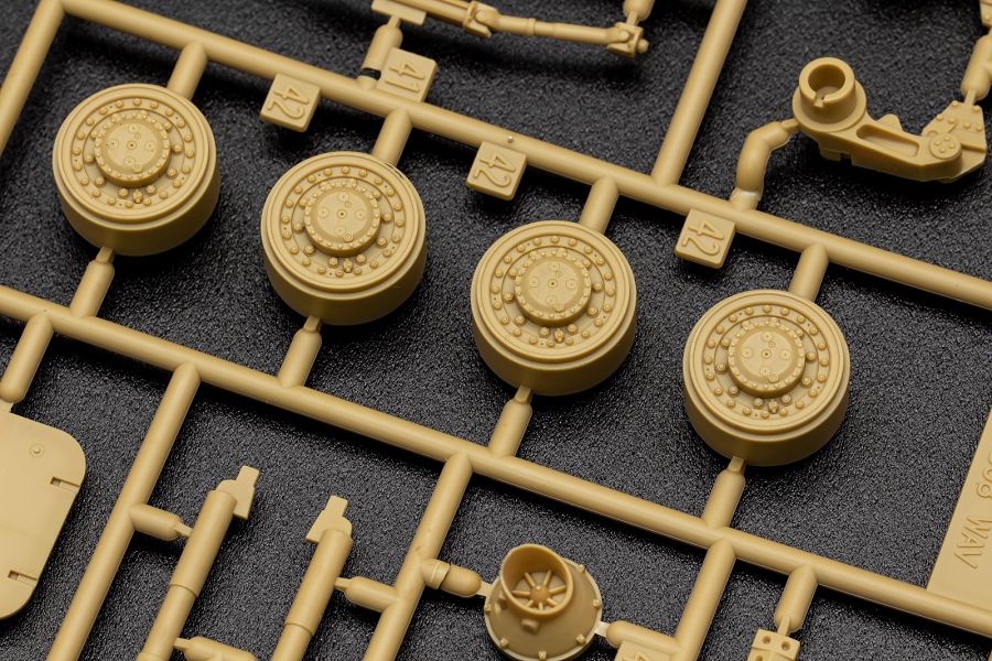 [아카데미 과학] 1/35 대한민국 육군 K808 차륜형 장갑차 샘플 런너 사진_23.png