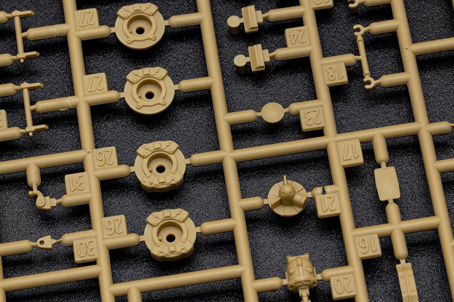 [아카데미 과학] 1/35 대한민국 육군 K808 차륜형 장갑차 샘플 런너 사진_27.png