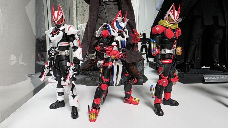 드디어 완성된 3여우와 오늘 온 거대 아크릴 케이스_1.jpg