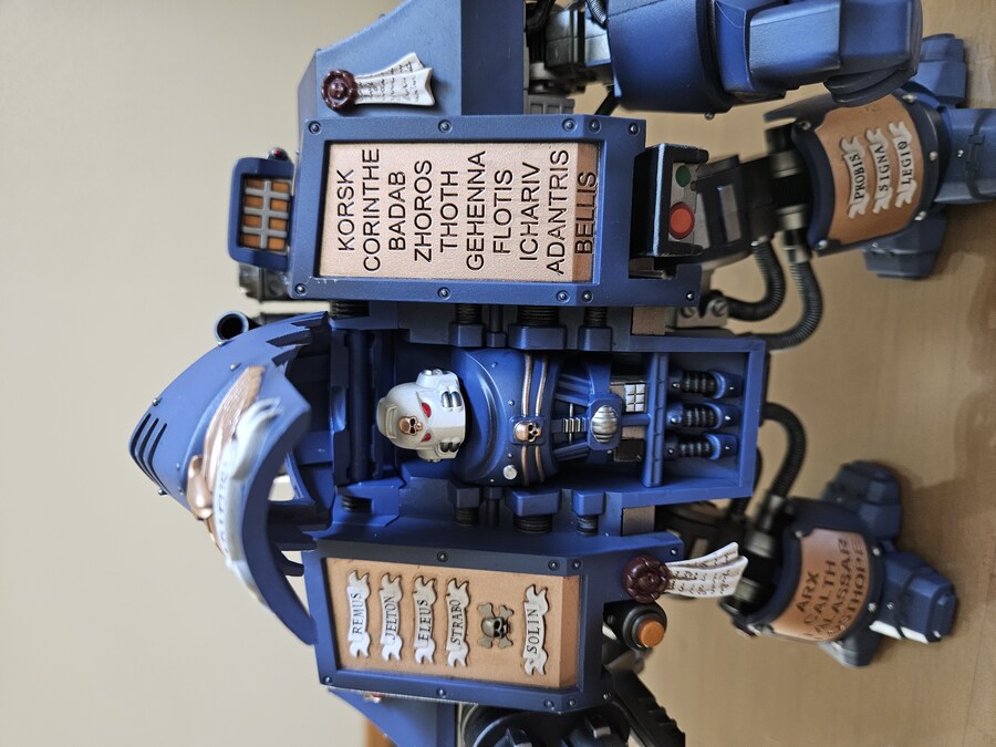 장난감) 조이토이 워해머40k 울트라마린 베너러블 드레드노트 왔다_2.jpg