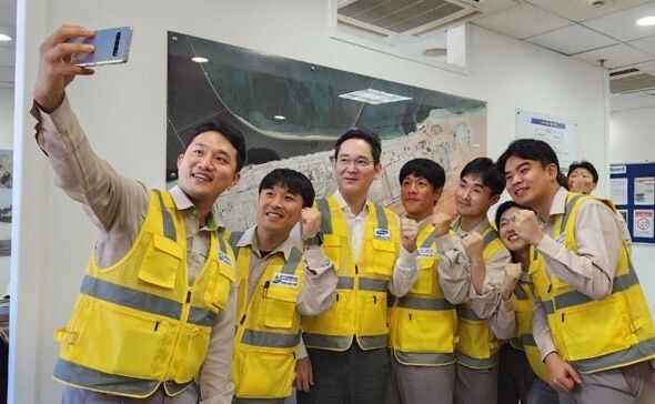 삼성전자가 건설도 하네 신기하다 ㄷㄷㄷ_1.jpg