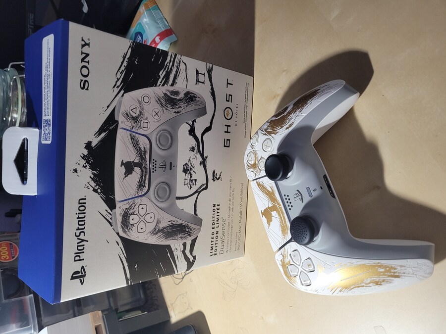 고스트 오브 요테이 컨트롤러 -골드 vs 블랙- (올컬렉션)_1.jpg