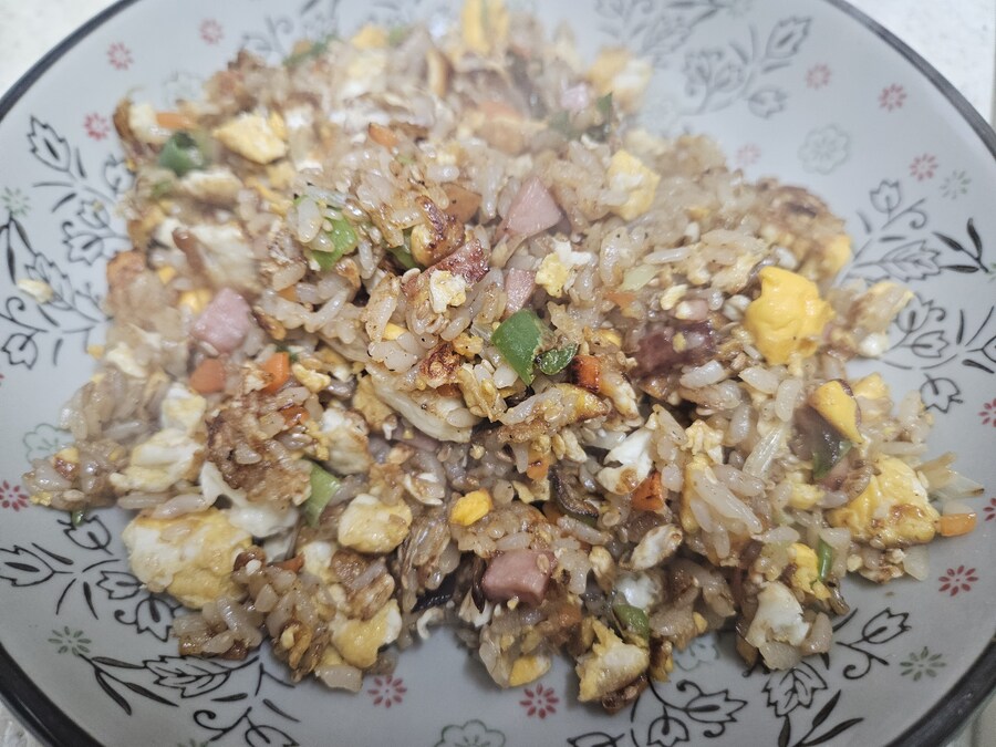 더블 계란 뽀금밥_1.jpg