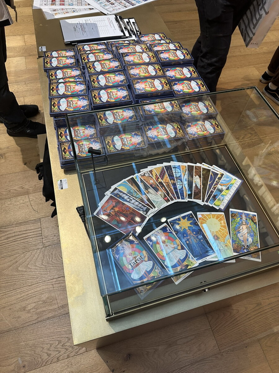 오야리 아시토 30주년 기념 화전_16.jpg