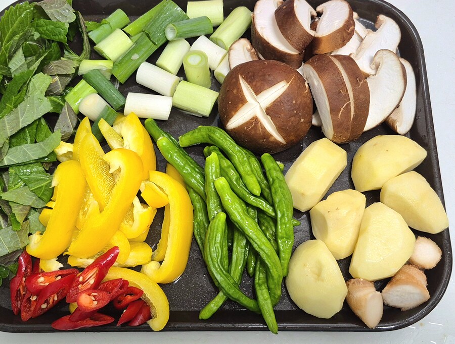 통뼈 물갈비 & 오리알 후라이_2.jpg