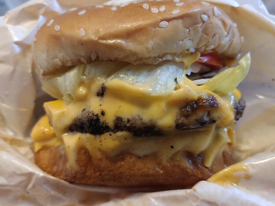 맘스터치는 싸이버거 원툴인줄 아는 놈들이 많아서 슬프다.jpg_2.jpg