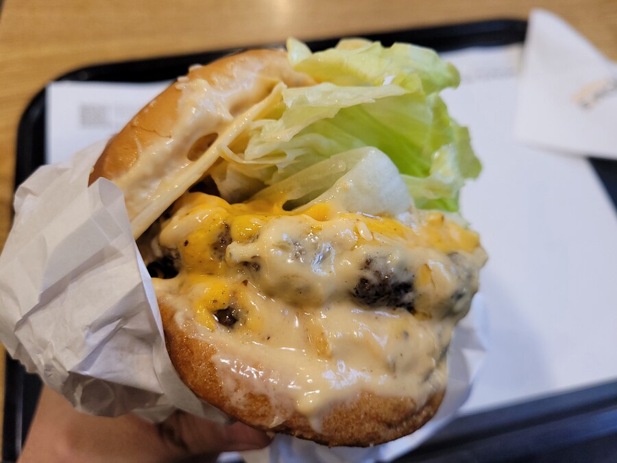 맘스터치는 싸이버거 원툴인줄 아는 놈들이 많아서 슬프다.jpg_4.jpg