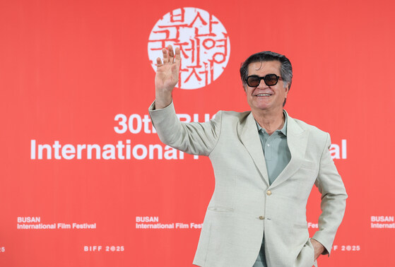 영화) 이란정부, 자파르 파나히 감독에게 징역 1년 선고_1.jpg