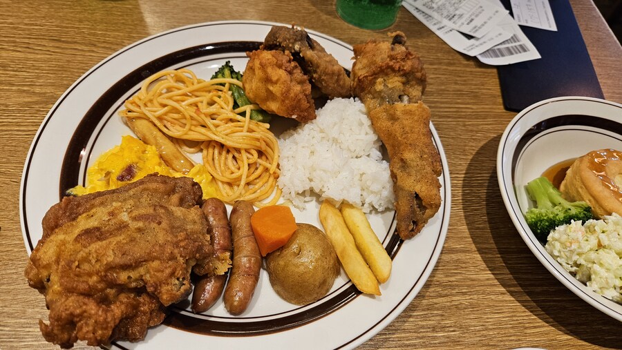 [일본]KFC를 무한으로 즐겨요 오사카 KFC 뷔페_29.jpg