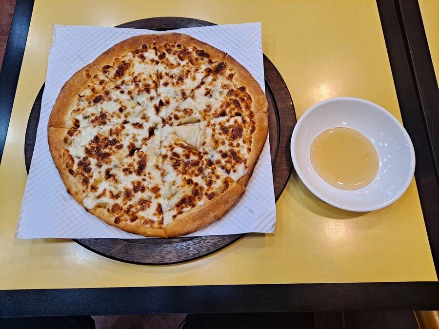 2025년 98번째 피자와 98번째 젤라또_1.jpg