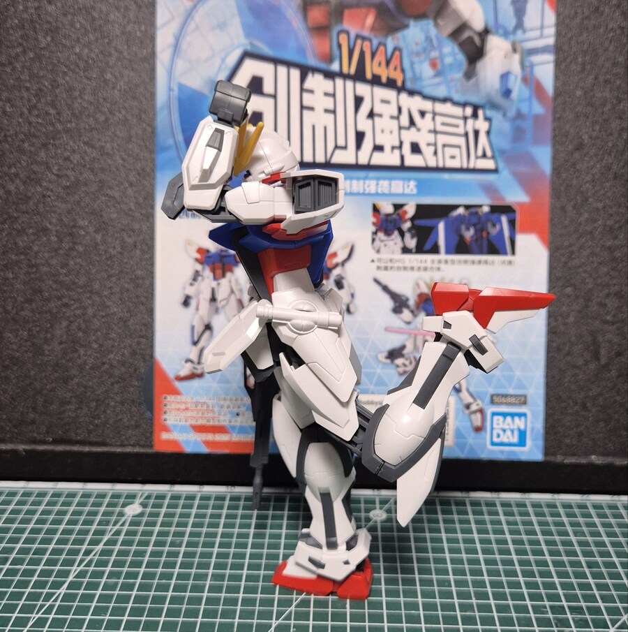 이번주 발매 예정인 무등급 1/144 빌드 스트라이크 입니다_4.jpg
